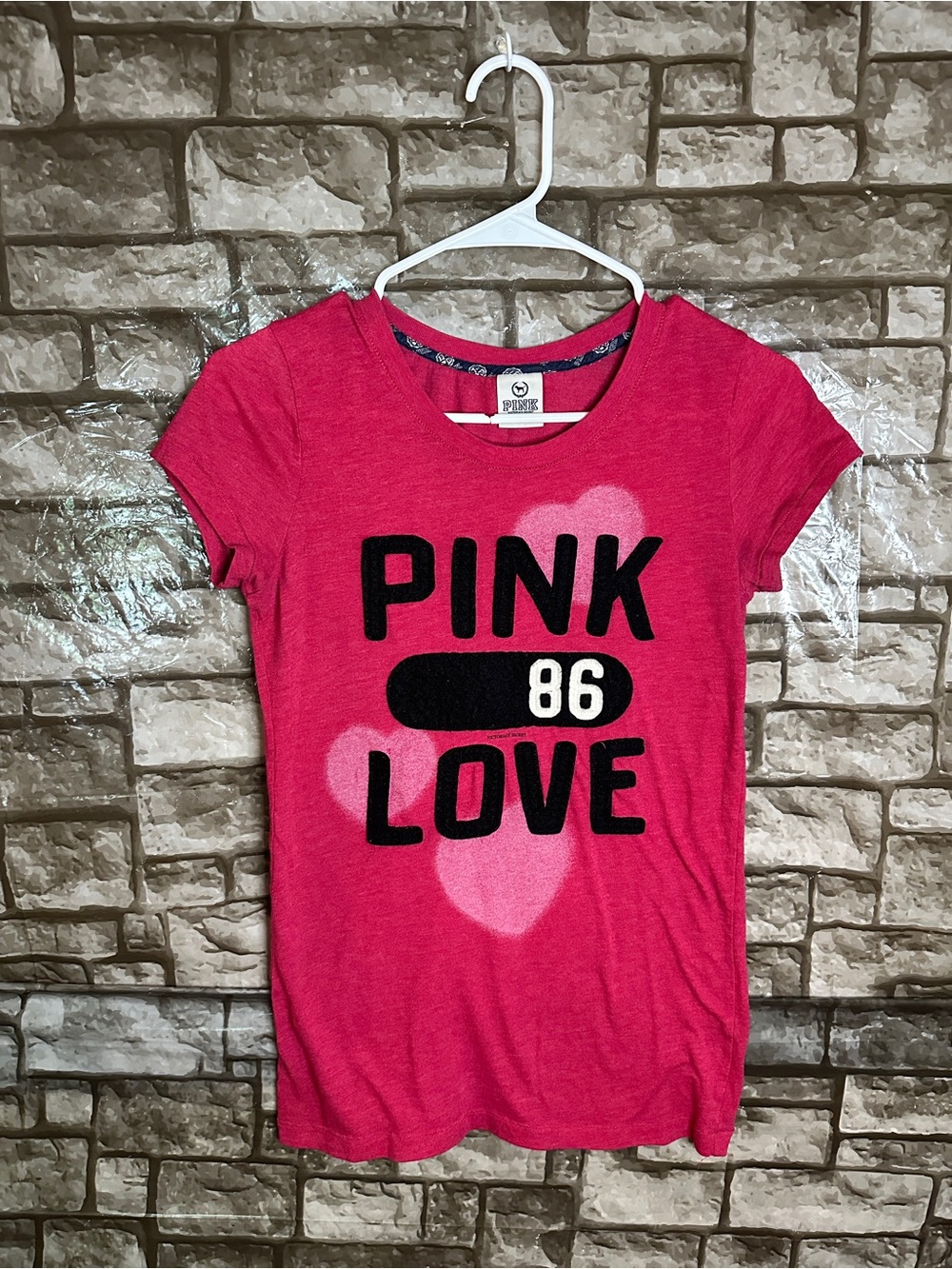 Vintage Y2K Victoria’s Secret Pink Hot Pink Patch Graphic Tee Size small